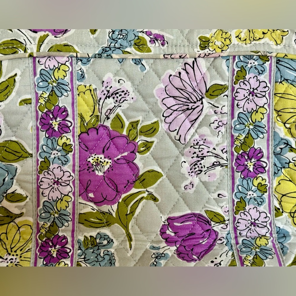 Vera Bradley Watercolor Floral purse with matching pouch - Picture 5 of 10